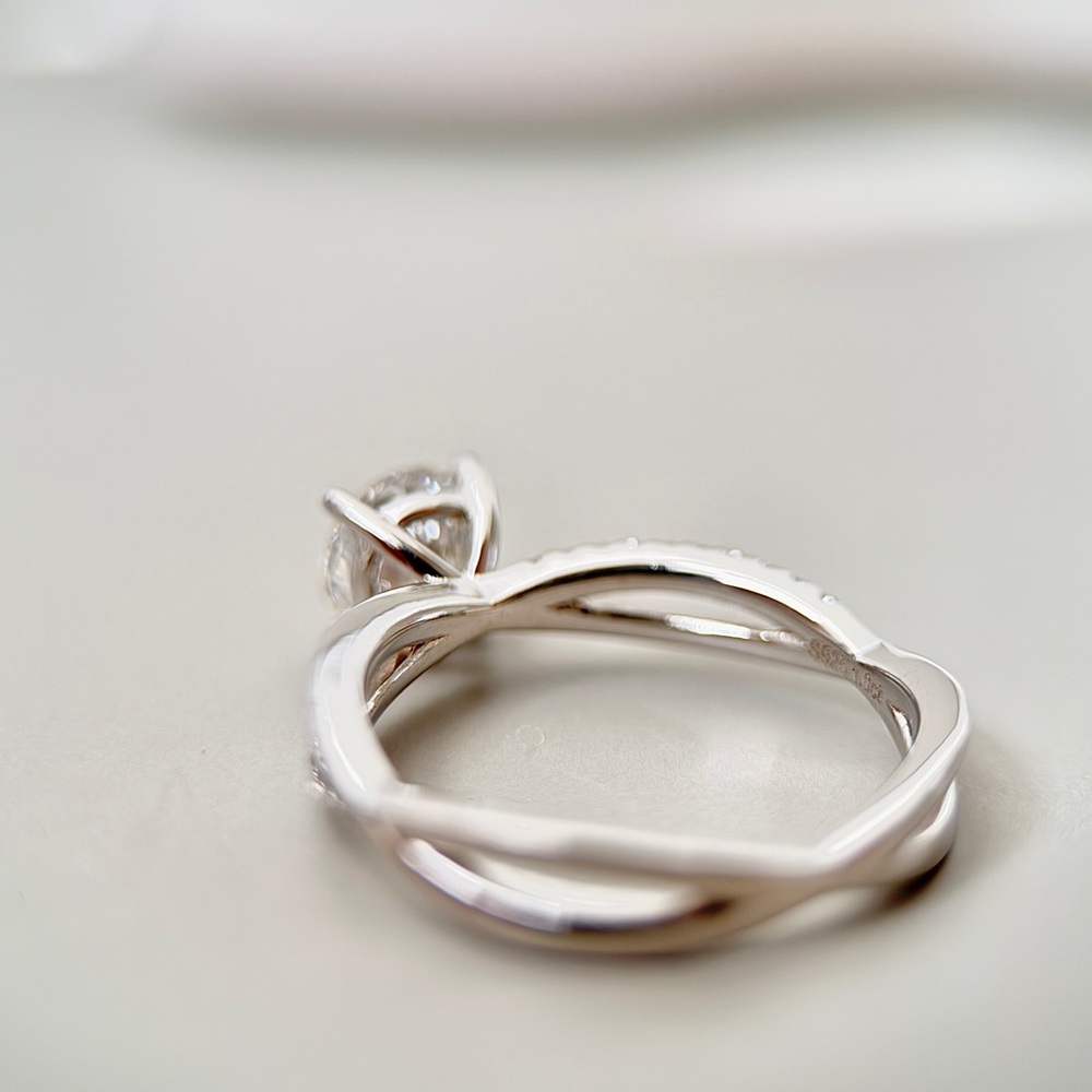 1cr S925 Moissanite Engagement Ring Double Shoulder 18k Gold Plate - Picture 4 of 8